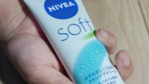 ニベア　ハンドクリーム　手荒れ